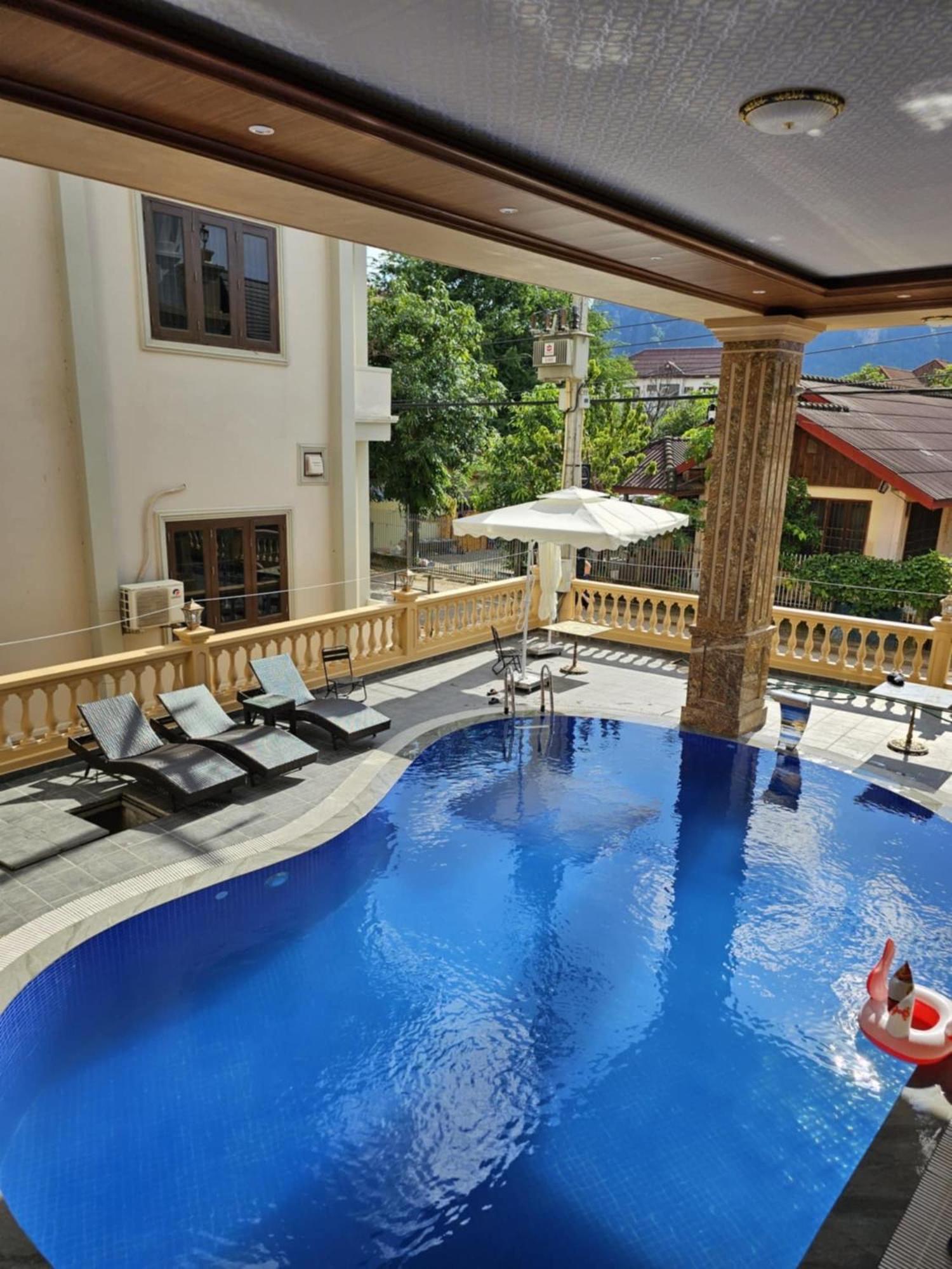 Sky Hotel Vang Vieng Dış mekan fotoğraf