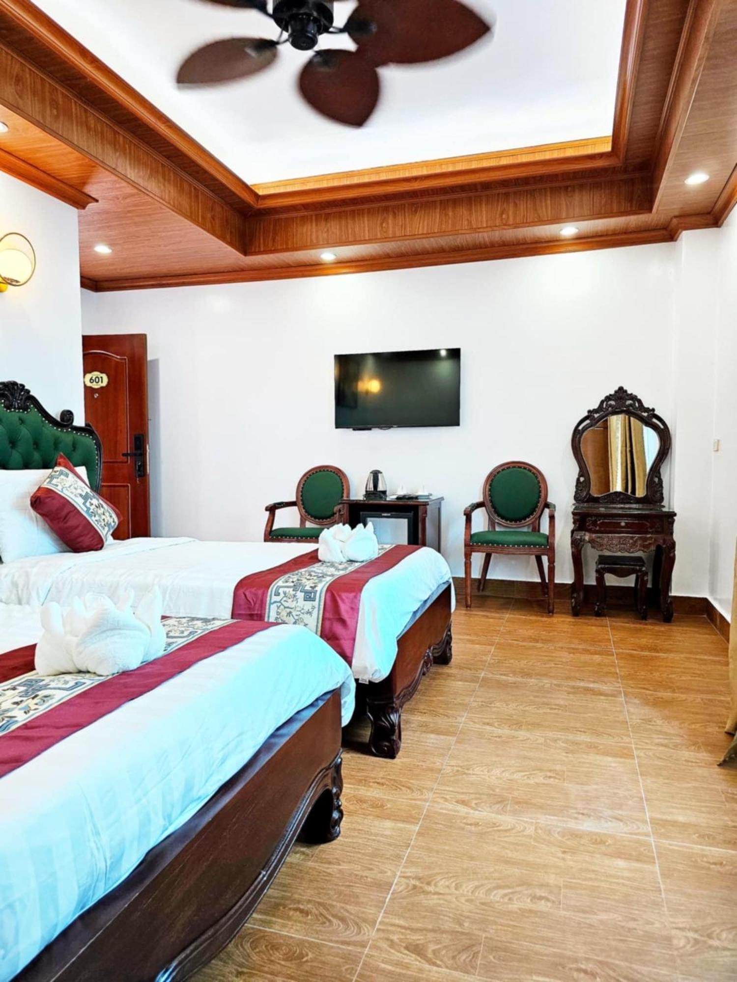 Sky Hotel Vang Vieng Dış mekan fotoğraf
