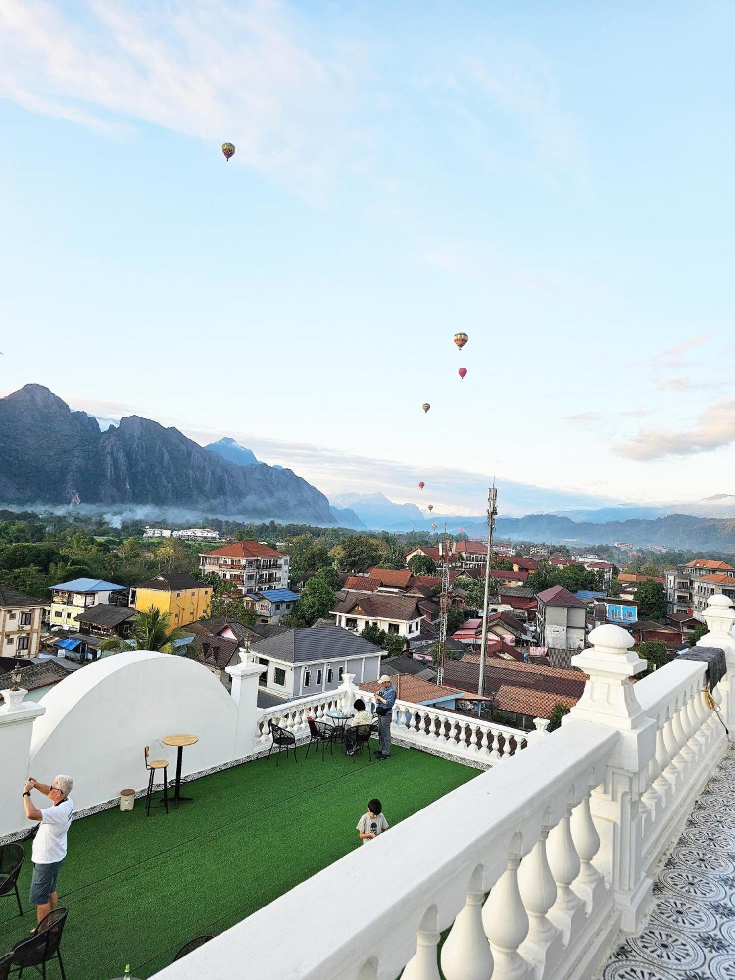 Sky Hotel Vang Vieng Dış mekan fotoğraf